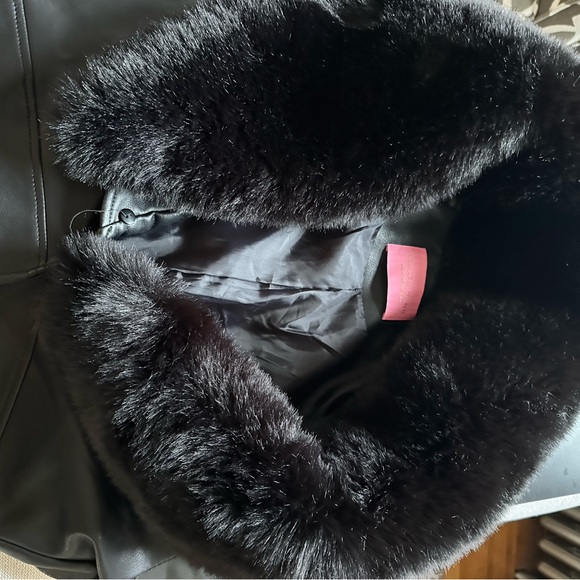 Azalea Wang Gisele Faux Leather & Faux Fur Trim Black Jacket Sz L - Picture 15 of 16